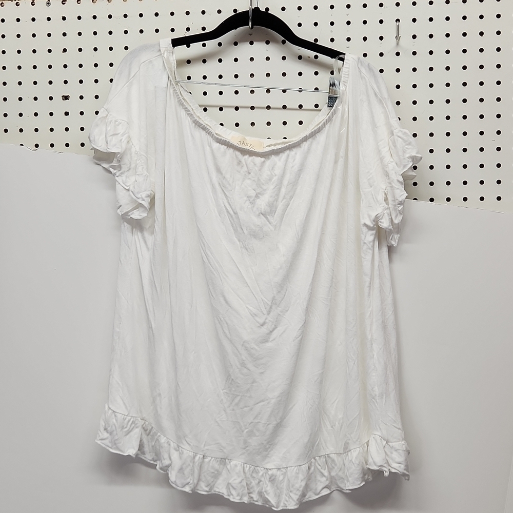 Fantastic Fawn White T-shirt With Ruffles Size Large